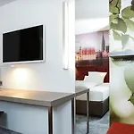 Hotel Atrium Im Park 4*