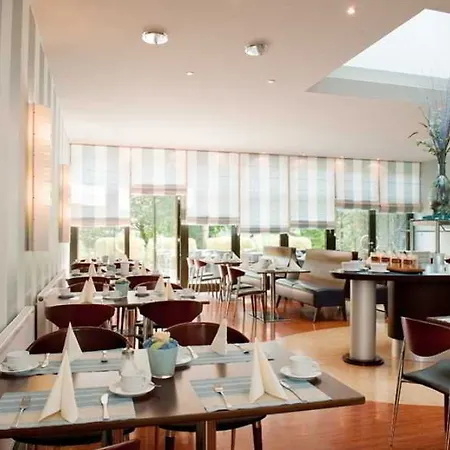 Atrium Im Park Hotel Řezno