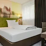 Atrium Im Park 4*