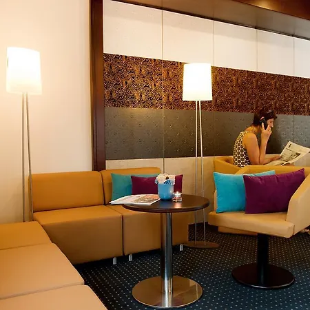 Achat Im Park Hotel 4*